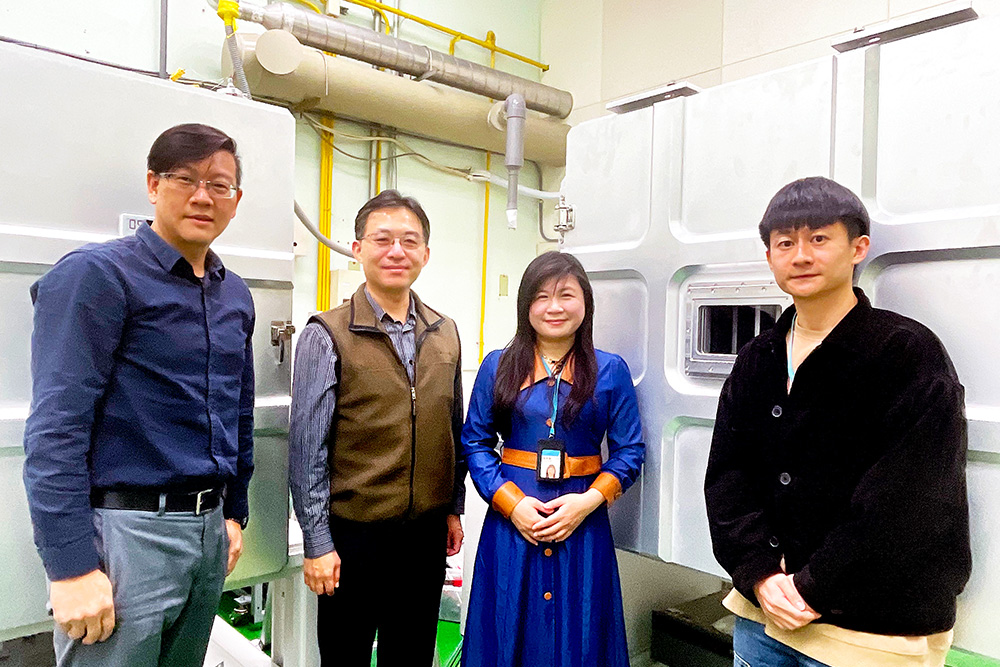 The research team of ITRI’s plasma processing development. From Left: Dr. Chih-Hung Liu, Dr. Bing-Shiang Yang, Garcia Liang, and Jia-Jhih Shen.