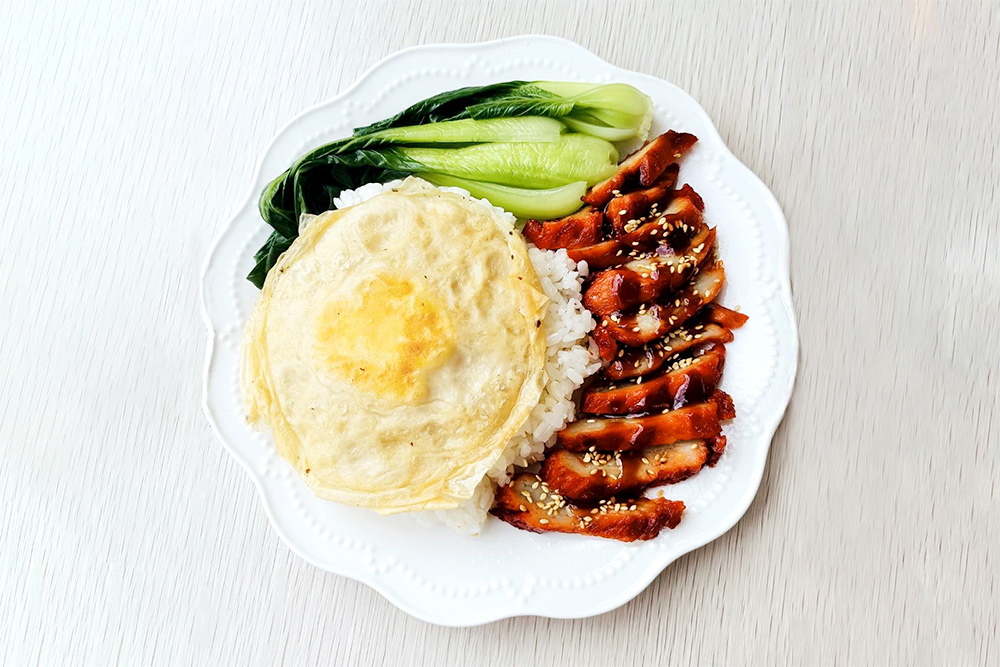 The Chinese BBQ pork with rice is topped with ITRI’s plant-based egg.
