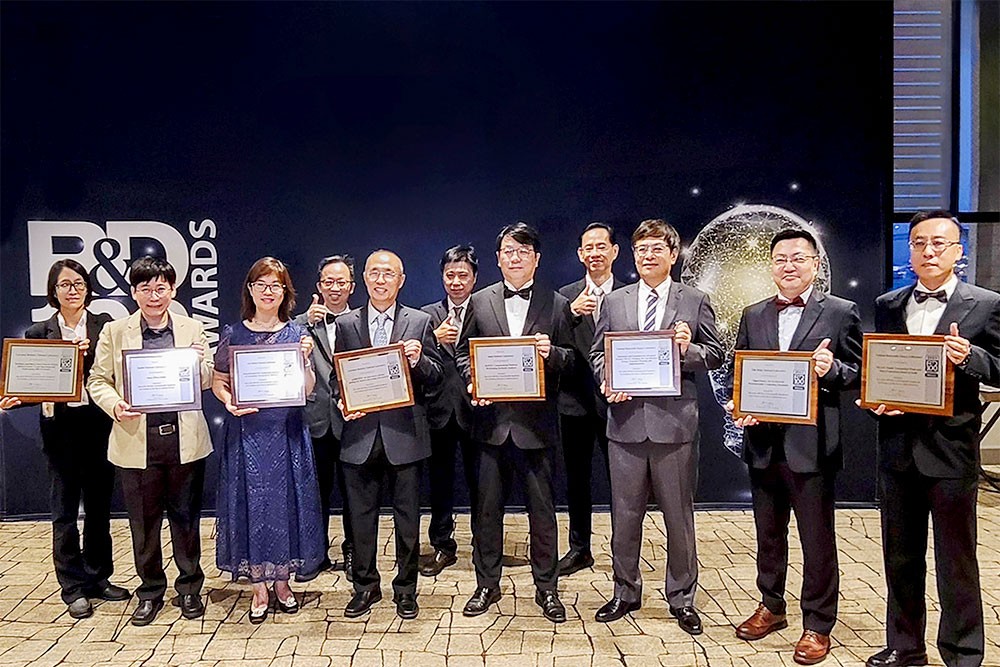 Representatives of ITRI’s research teams, Pegatron, and Asahi-Utou Technology were honored with the 2023 R&D 100 Awards at the gala in San Diego on November 16.