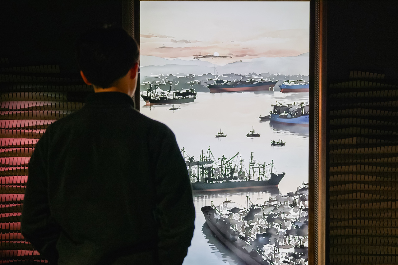 AI and display technologies transform artwork into flowing imagery, enhancing the viewer experience.