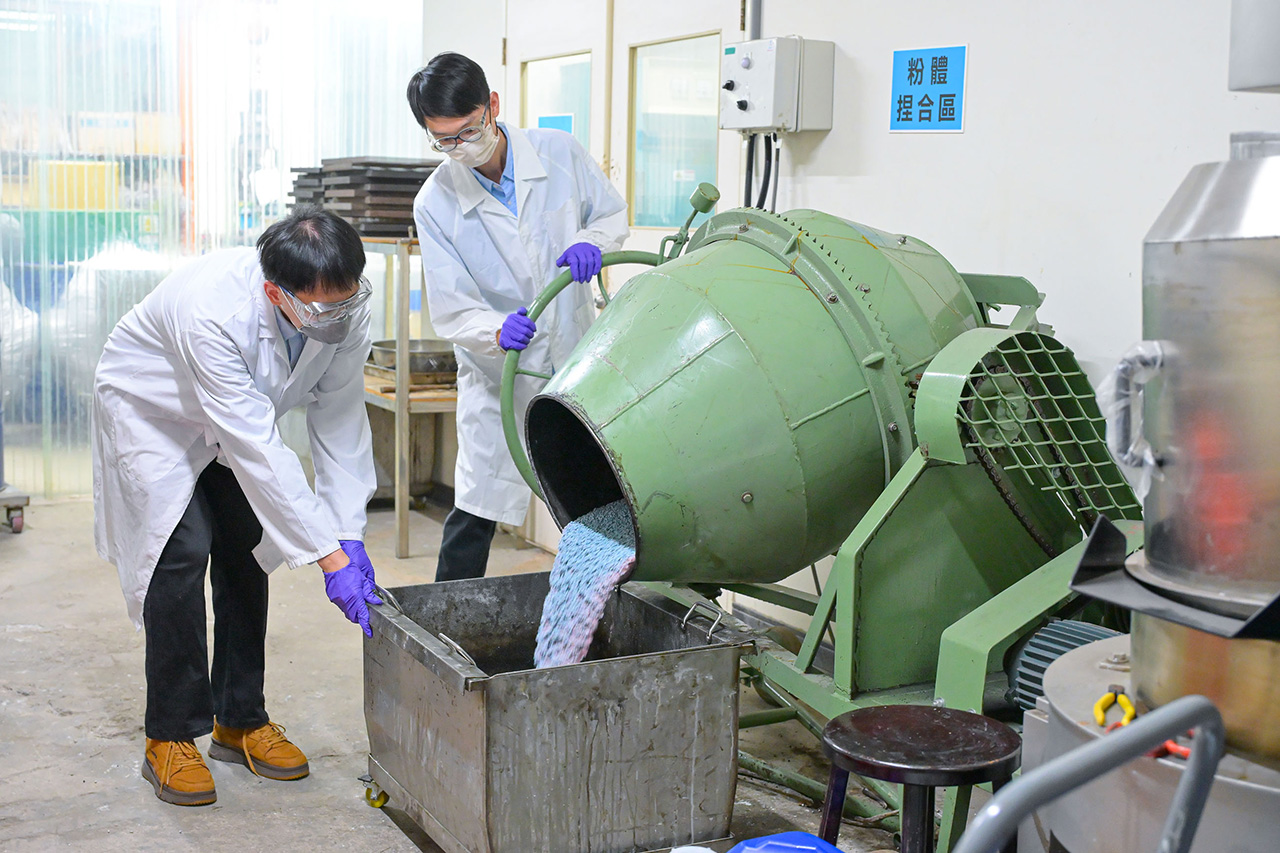 Production process of ITRI’s ternary mixed-oxide catalyst